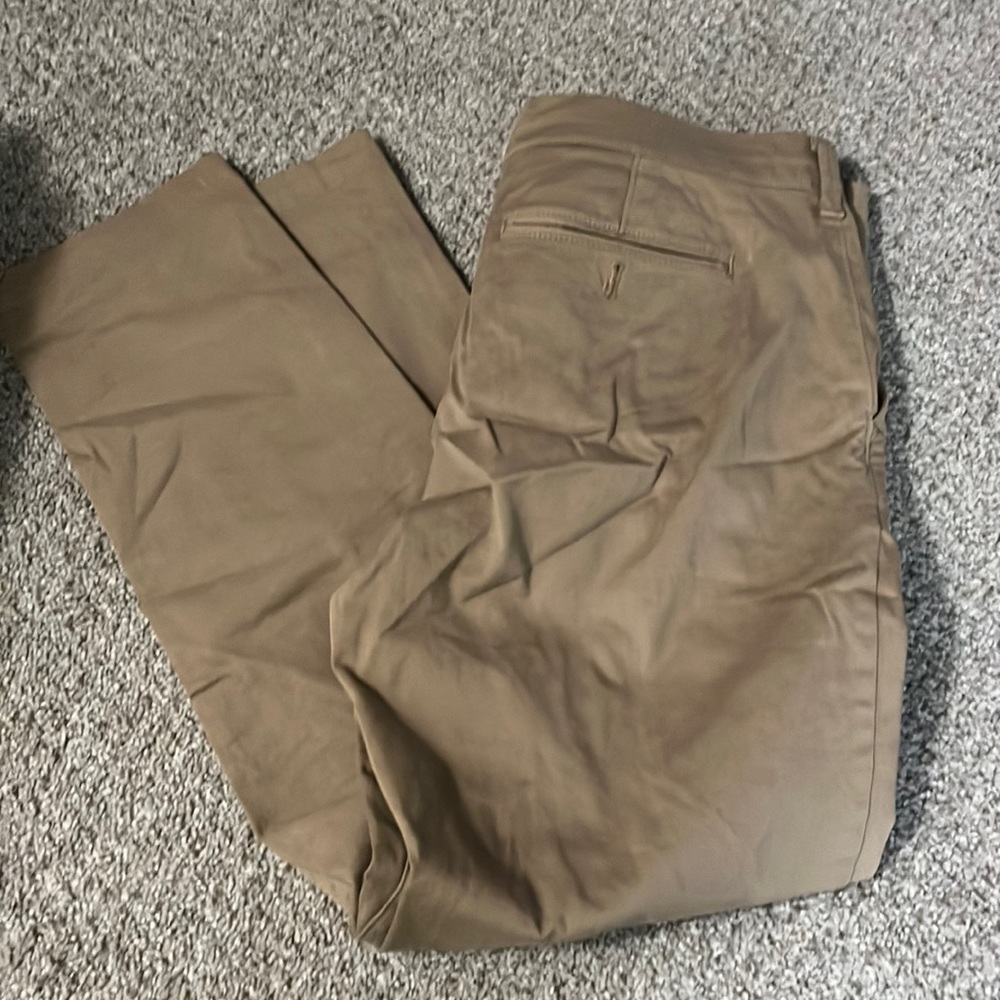 Men’s khakis